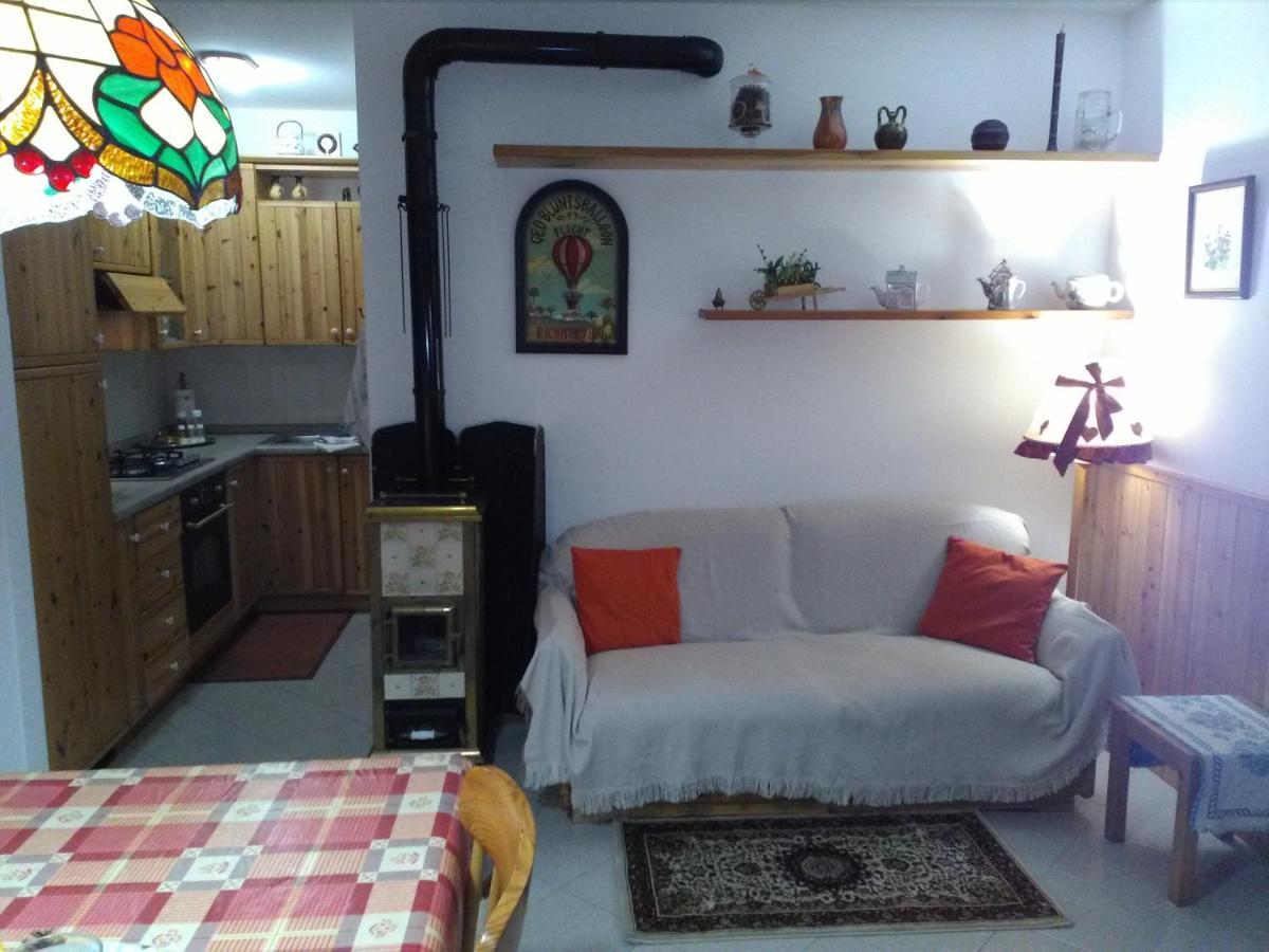 La Casa Di Puffy Apartment Selvino Bagian luar foto